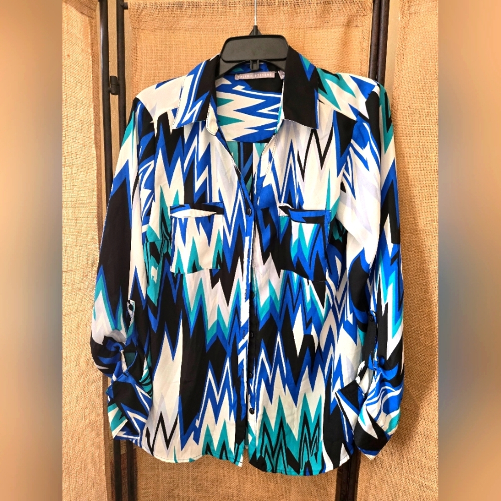 Women's Valerie Stevens Blue Zigzag Blouse Size Medium